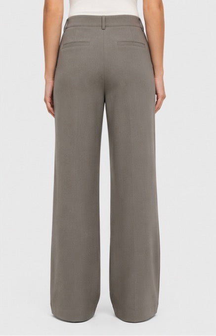 Reflex Women’s Wide Leg Pants