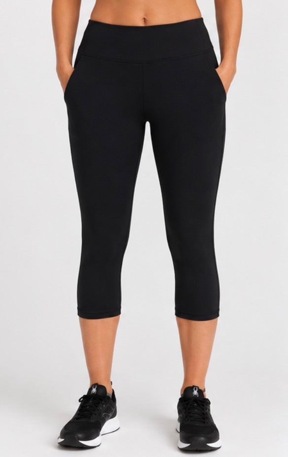 Spyder Women’s Active Sport Capri Leggings with Pockets – Black