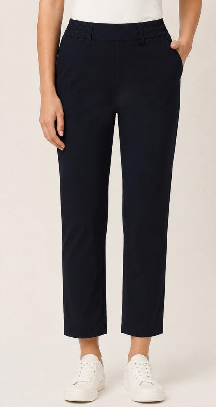 Kirkland Signature Women’s Travel Pants – Black