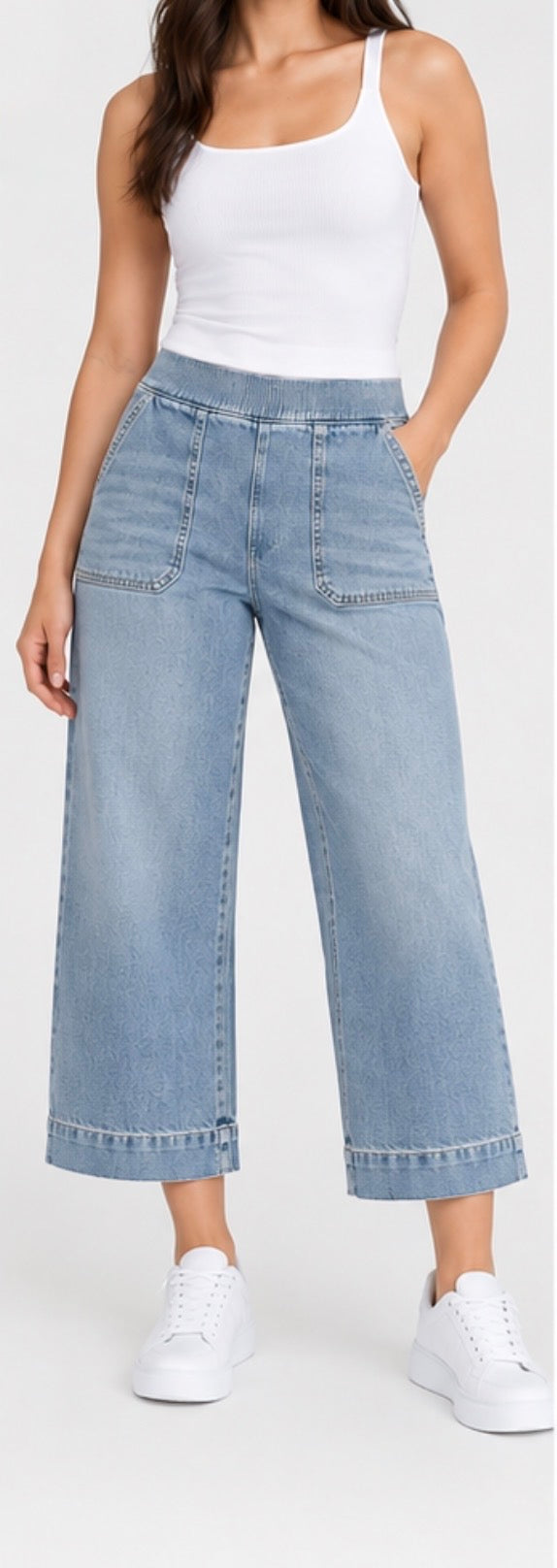 S.C. & CO. Women’s Pull-On Wide Leg Denim Crop – Light Blue