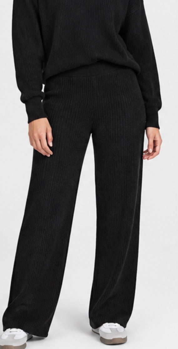GAP Women’s Ribbed Knit Pull-On Pants – Black