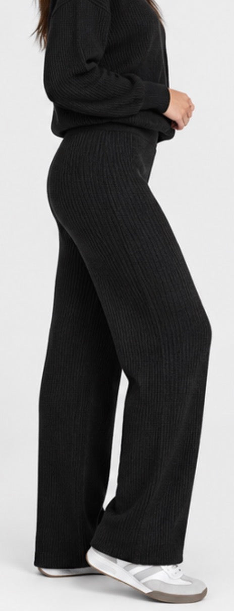 GAP Women’s Ribbed Knit Pull-On Pants – Black