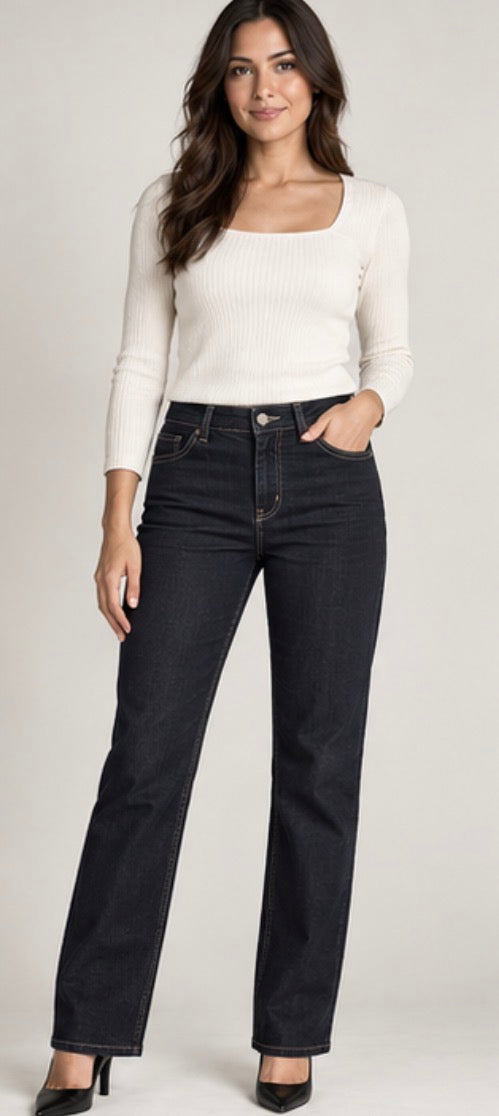 Santana Jeans Women’s Straight Leg Jeans – Dark Wash