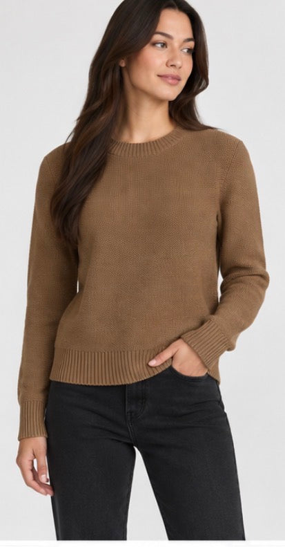 Matty M Women’s Textured Knit Crewneck Sweater – Brown