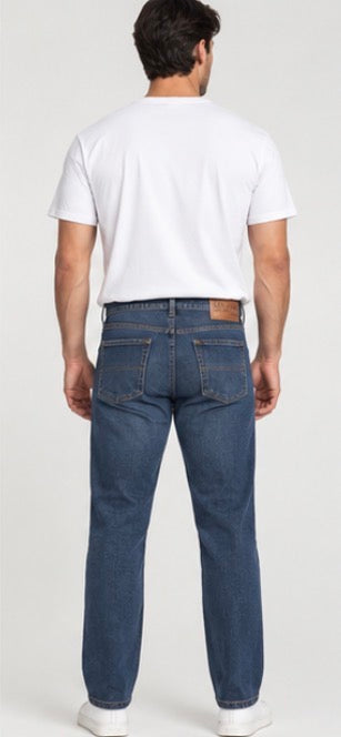Kirkland Signature Men’s Straight Fit Jeans – Medium Blue Wash