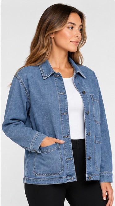 Well Worn Women’s Relaxed Denim Jacket – Medium Blue Wash